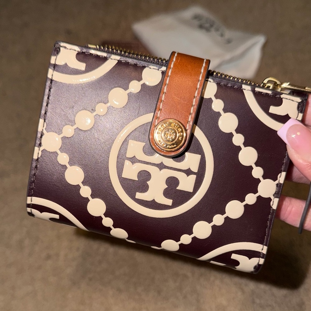 Tory Burch Wallet